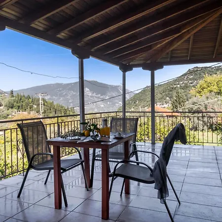 Krinos 3 Apartament Charadhiatika