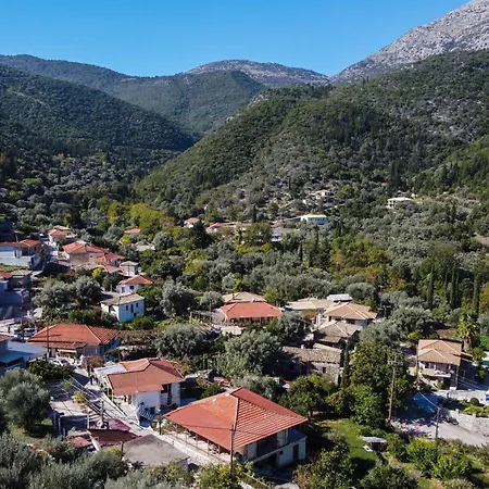 Krinos 3 Apartament Charadhiatika